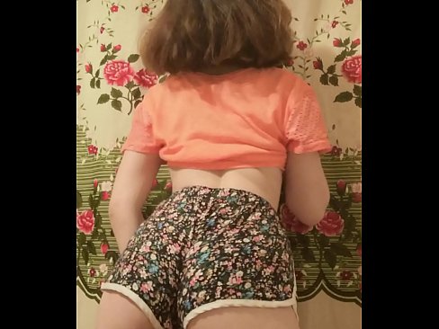 ❤️ Szexi fiatal csaj vetkőzteti le a rövidnadrágját a kamera előtt. ☑ Porno at hu.fullpornercom.ru ❌️